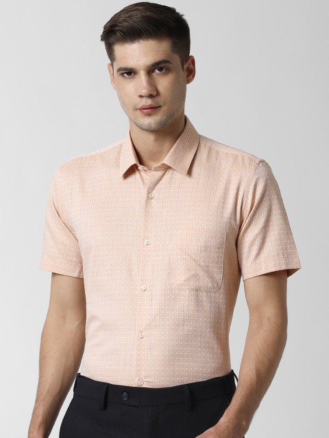 

Peter England Men Peach-Coloured Slim Fit Checked Formal Shirt