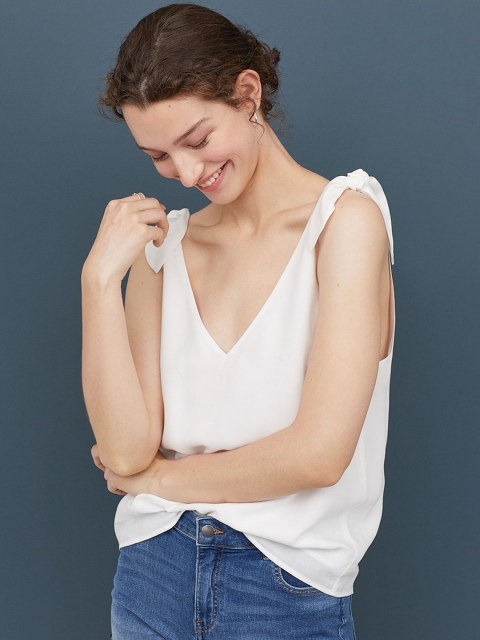 

H&M Women White Solid V-Neck Top With Ties