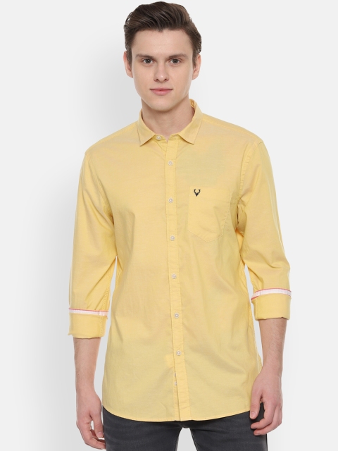 

Solly Jeans Co. Men Yellow Regular Fit Solid Casual Shirt