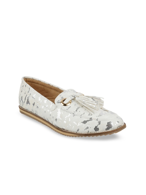 

Wet Blue Women White Tassel Loafers
