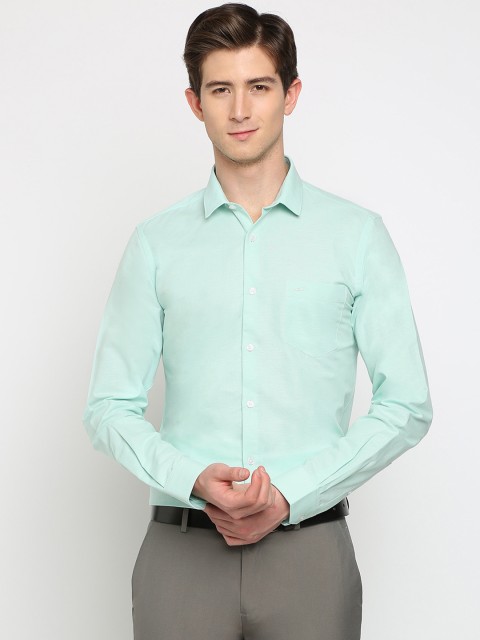 

Crocodile Men Green Slim Fit Solid Formal Shirt