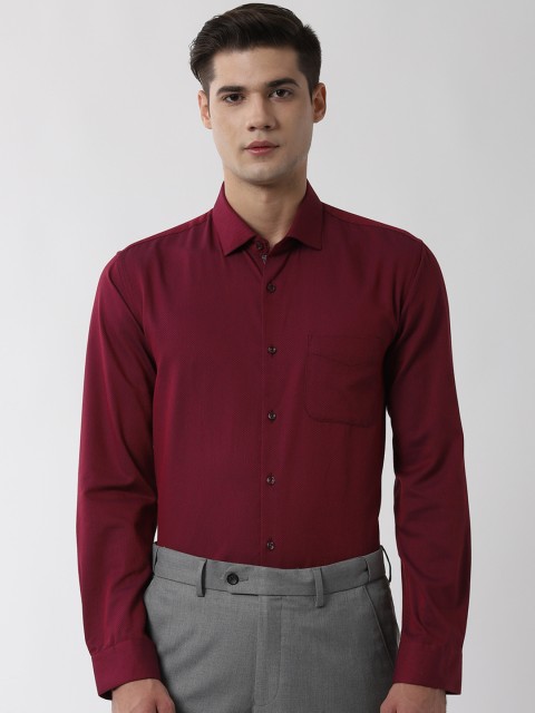 

Peter England Men Maroon Regular Fit Self Design Formal Shirt
