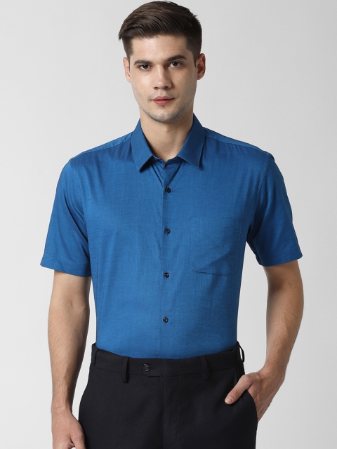 

Peter England Men Blue Regular Fit Solid Formal Shirt