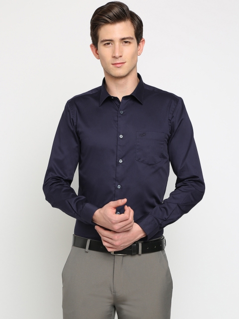 

Crocodile Men Navy Blue Slim Fit Solid Casual Shirt