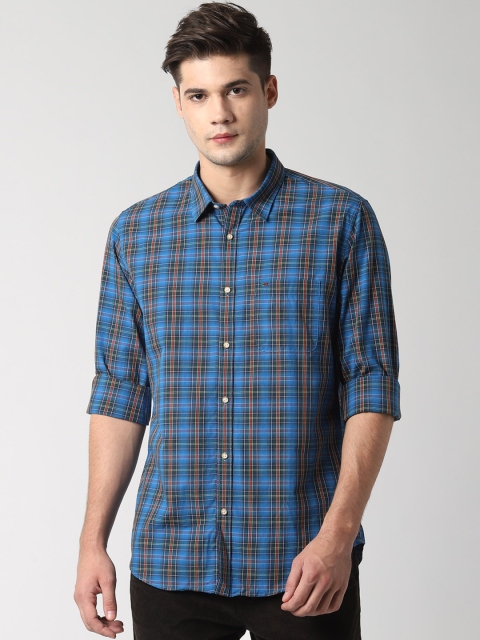 

Peter England Casuals Men Blue Slim Fit Checked Casual Shirt