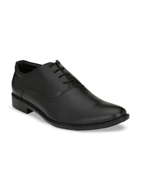 

Rodolfo Darrell Men Black Solid Formal Oxfords