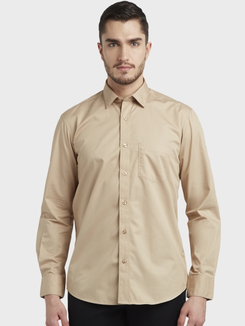 

ColorPlus Men Beige Regular Fit Solid Casual Shirt