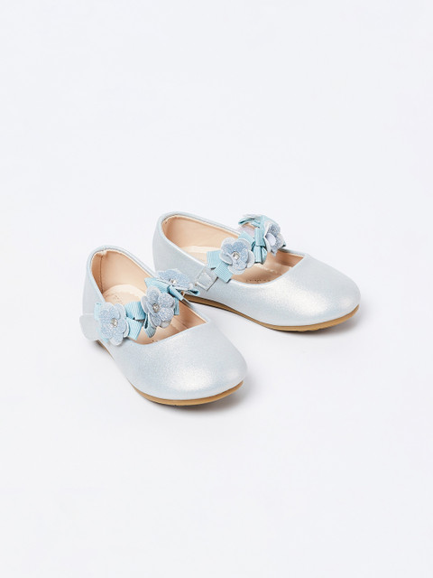 

Fame Forever by Lifestyle Girls Blue Slip-On Sneakers