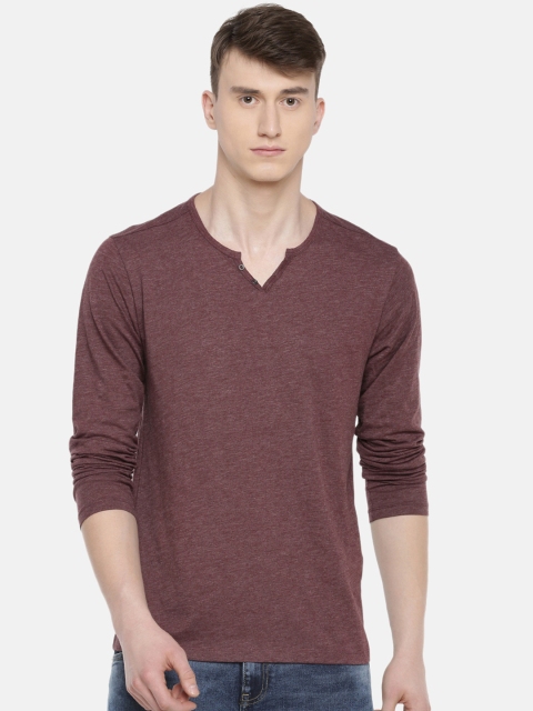 

Celio Men Maroon Solid Henley Neck Sustainable T-shirt