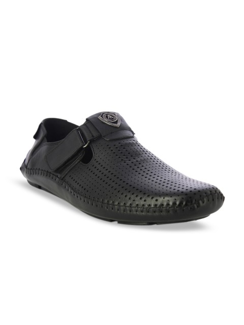 

Alberto Torresi Men Black Leather Shoe-Style Sandals