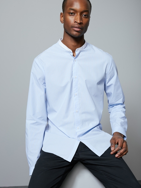 

Marks & Spencer Men Blue Regular Fit Solid Casual Shirt
