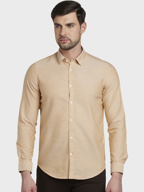 

ColorPlus Men Brown Slim Fit Solid Casual Shirt