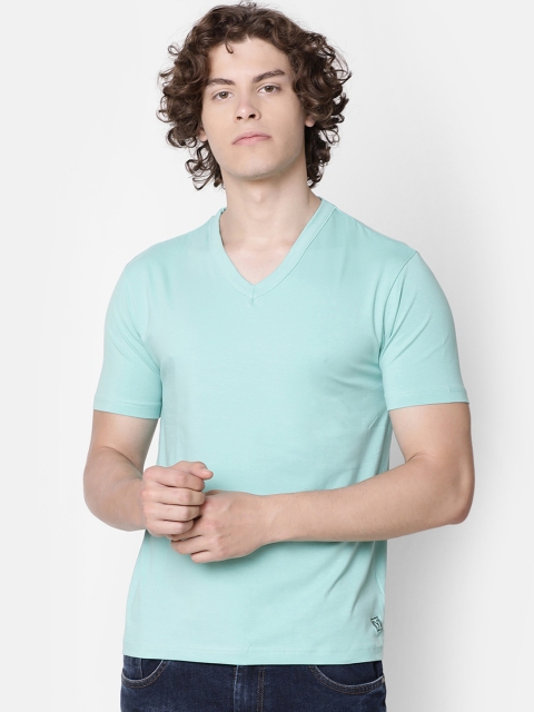 

IMYOUNG Men Turquoise Blue Solid V-Neck T-shirt