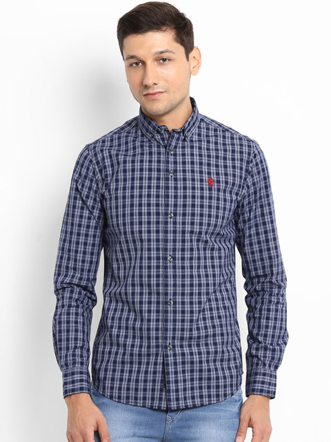 

Red Tape Men Blue & White Regular Fit Checked Casual Shirt