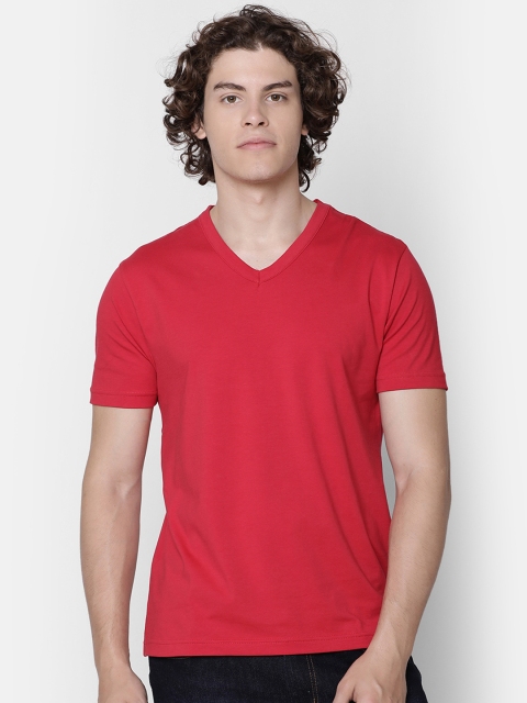 

IMYOUNG Men Red Solid V-Neck T-shirt