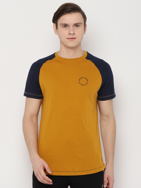 

SKULT by Shahid Kapoor Men Yellow Colourblocked Round Neck T-shirt