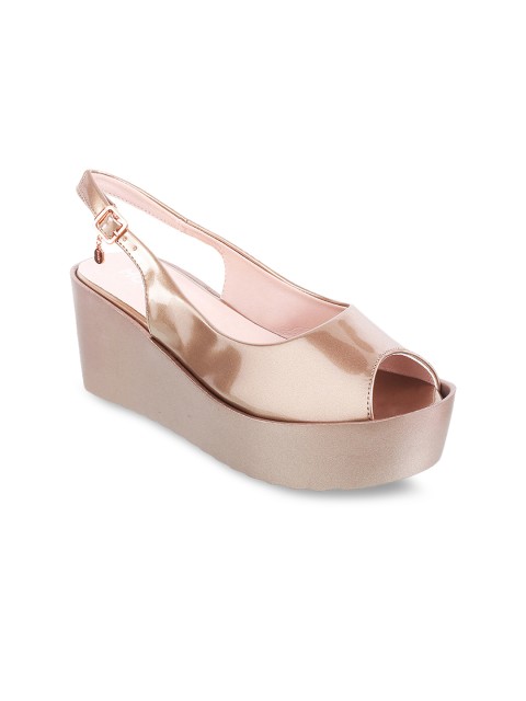 

Mochi Women Gold-Toned Solid Peep Toes