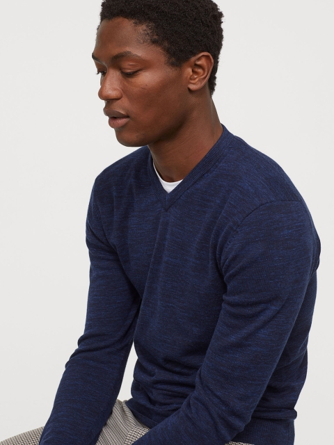 

H&M Men Blue Solid V-Neck Cotton Jumper