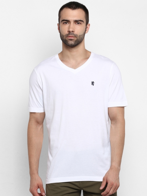 

Red Tape Men White Solid V-Neck T-shirt