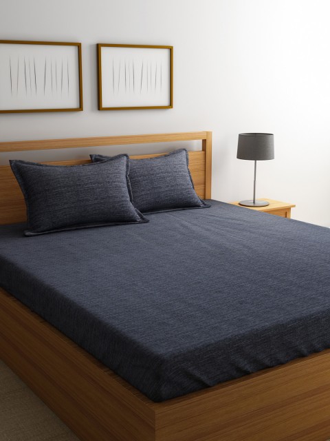 

Portico New York Black Geometric 300 TC Cotton 1 Queen Bedsheet with 2 Pillow Covers