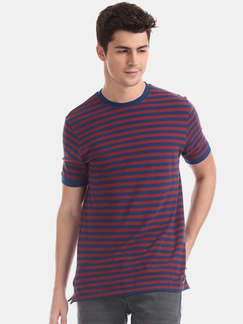 

Cherokee Men Red Striped Round Neck Pure Cotton T-shirt