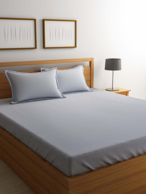

Portico New York Grey Geometric 300 TC Cotton 1 Queen Bedsheet with 2 Pillow Covers