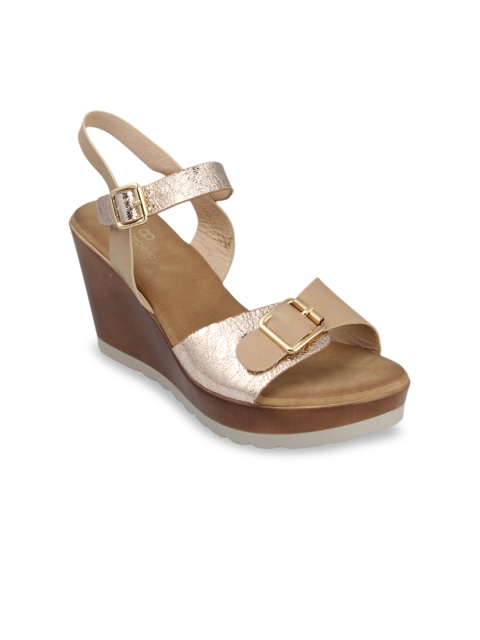 

pelle albero Women Beige Solid Heels