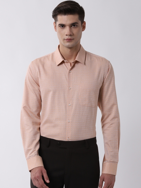 

Peter England Men Peach-Coloured Regular Fit Checked Formal Shirt