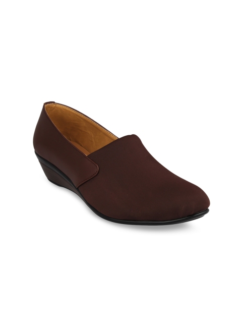 

pelle albero Women Brown Solid Pumps