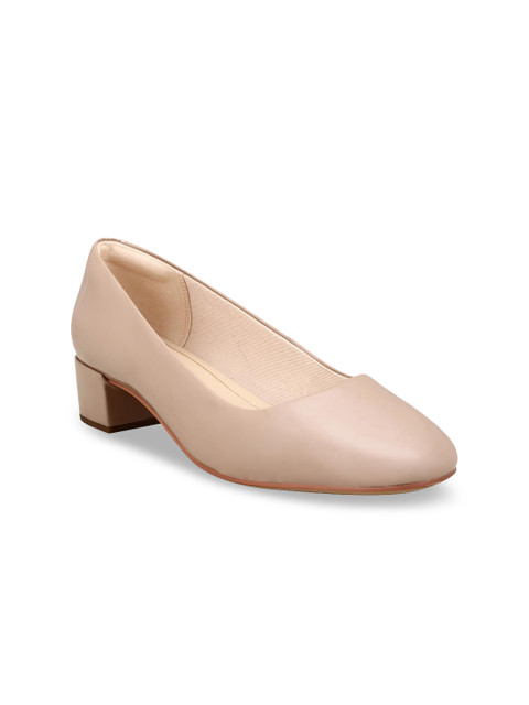 

Clarks Women Beige Solid Pumps