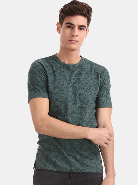 

Cherokee Men Green Printed Round Neck T-shirt