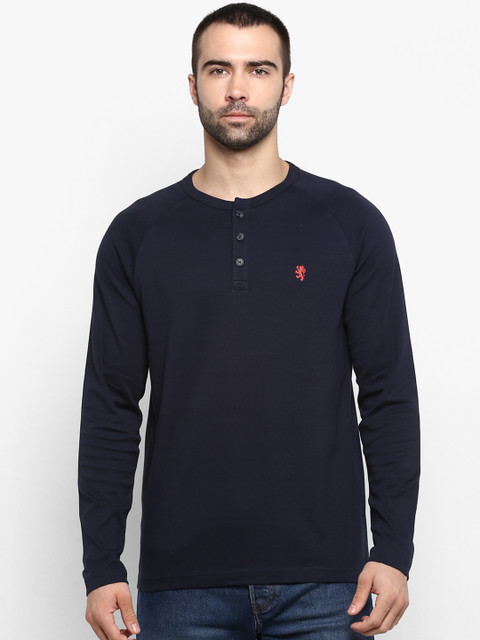

Red Tape Men Navy Blue Solid Henley Neck T-shirt
