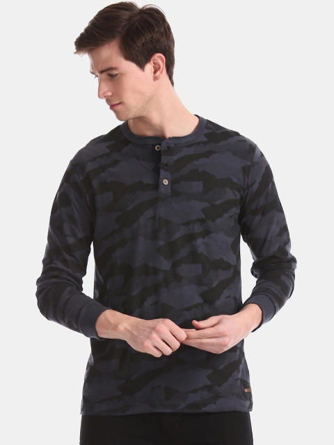 

Cherokee Men Blue Camouflage Printed Slim-Fit Henley Neck T-shirt