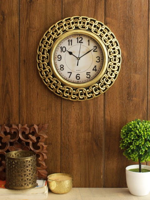 

House Of Accessories Off-White Solid Round Analogue Wall Clock