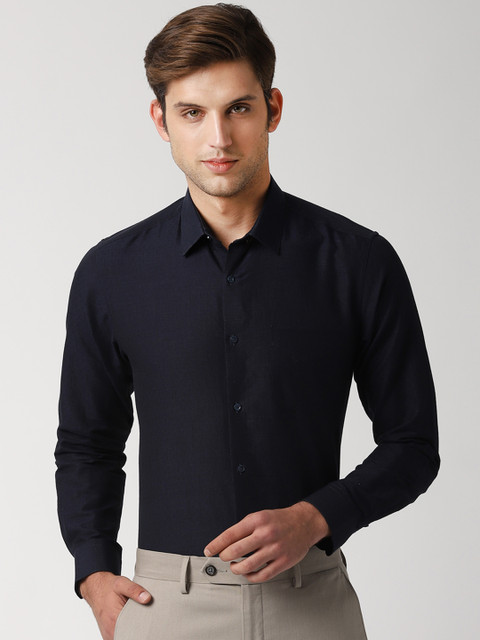 

Peter England Men Navy Blue Slim Fit Solid Formal Shirt