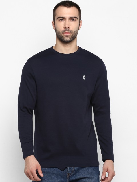 

Red Tape Men Navy Blue Solid Round Neck T-shirt