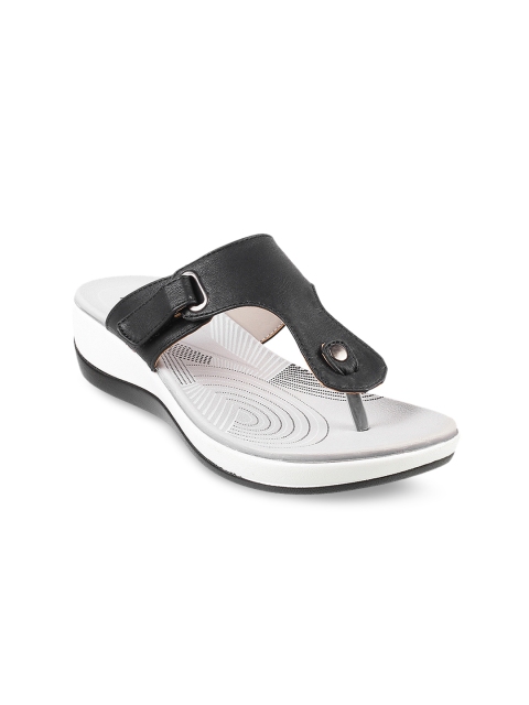 

Metro Women Black Solid Heels