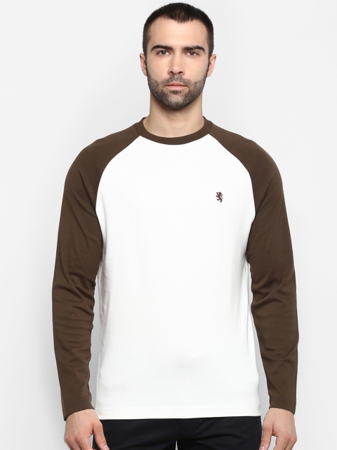 

Red Tape Men White & Brown Solid Round Neck T-shirt