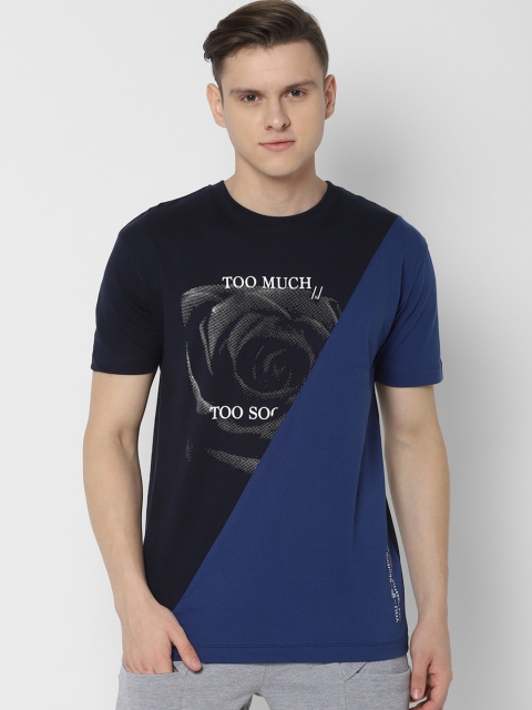 

SKULT by Shahid Kapoor Men Navy Blue & Black Colourblocked Round Neck T-shirt