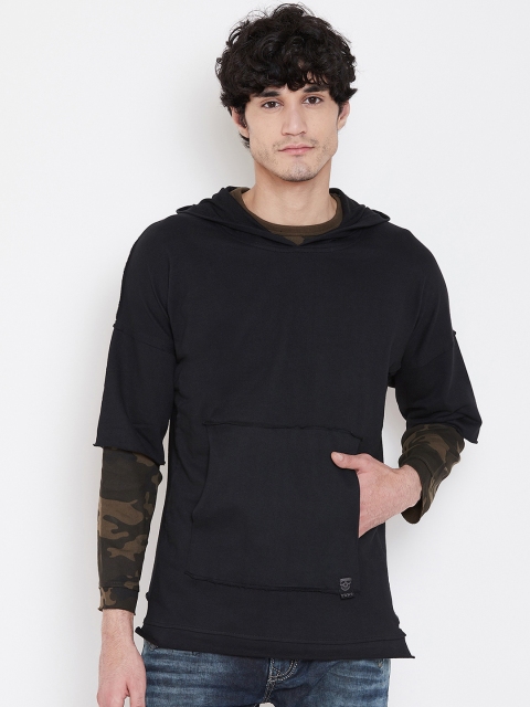 

PUNK Men Black Solid Hooded Sweatshirt