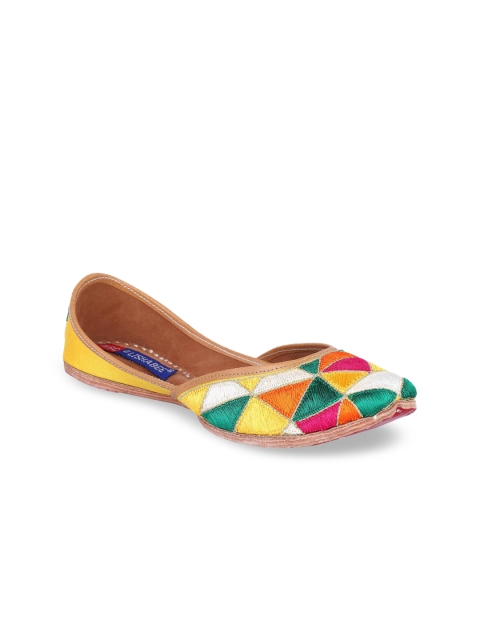 

MSC Women Multicoloured Woven Design Leather Mojaris, Multi