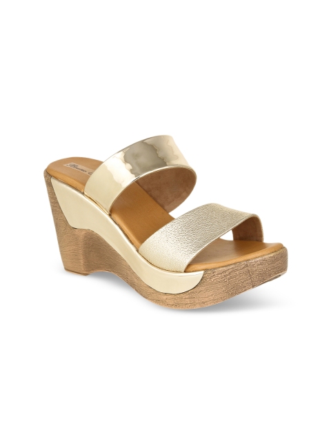 

Bruno Manetti Women Gold-Toned Solid Sandals