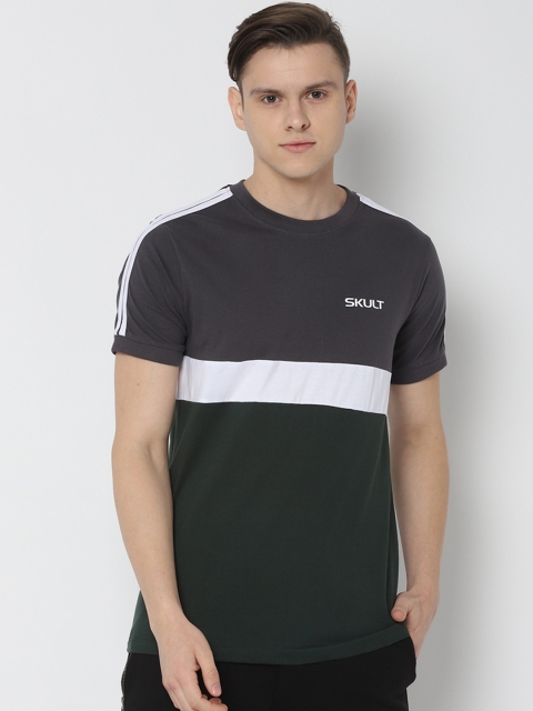 

SKULT by Shahid Kapoor Men Grey Striped Round Neck T-shirt