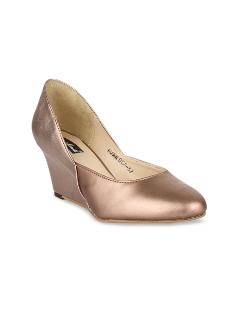 

Bruno Manetti Women Rose Gold Solid Pumps