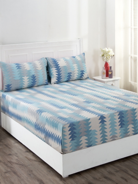 

MASPAR Blue & White Geometric 210 TC Cotton 1 Queen Bedsheet with 2 Pillow Covers