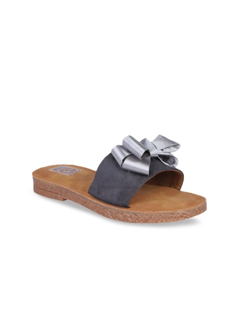 

MSC Women Grey Solid Open Toe Flats