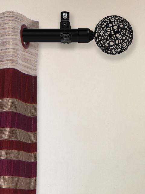 

Story@home Black Extendable Curtain Rod With Brackets & Finials