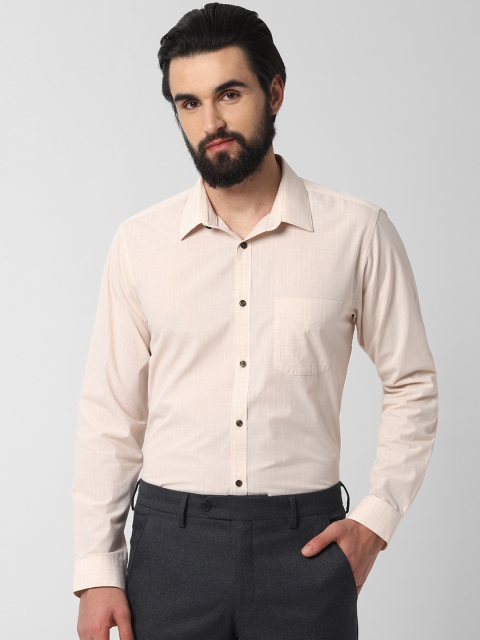 

Peter England Men Beige Regular Fit Checked Formal Shirt