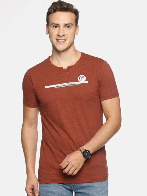 

T-Tog Men Rust Red Printed Henley Neck T-shirt