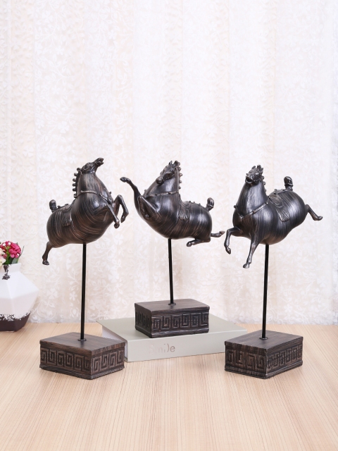 

TAYHAA Set of 3 Brown Joyous Horse Figurines